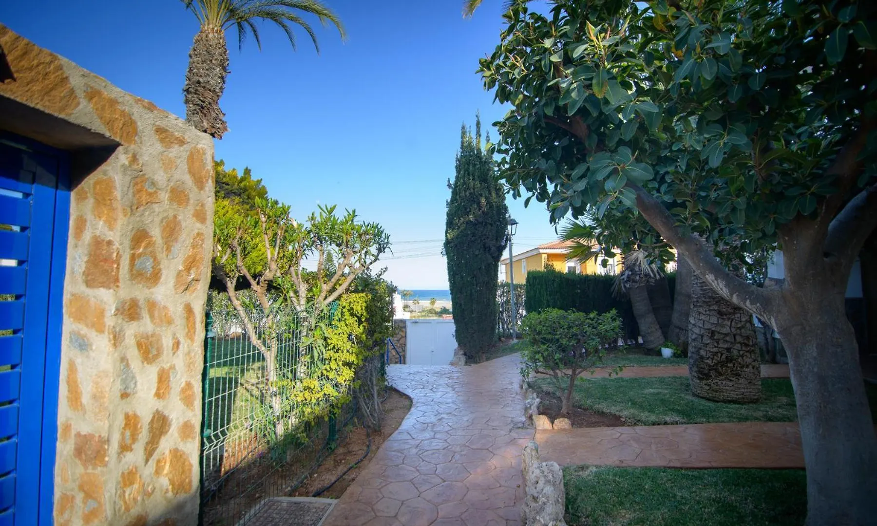 Mediterranea 6 Tus Momentos Junto Al Mar Las Conchas Вера